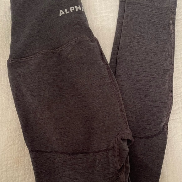 Alphalete Revival Leggings - Picture 3 of 5